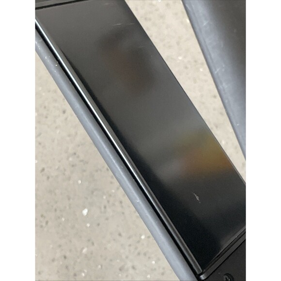 Xtava Pro-Satin Advanced Infrared 69W Straightener Model # XTV020012 Tested - Picture 10 of 11